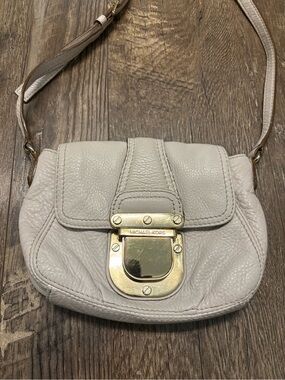 Michael Kors Charlton Small Crossbody  Pebbled Leather *read description